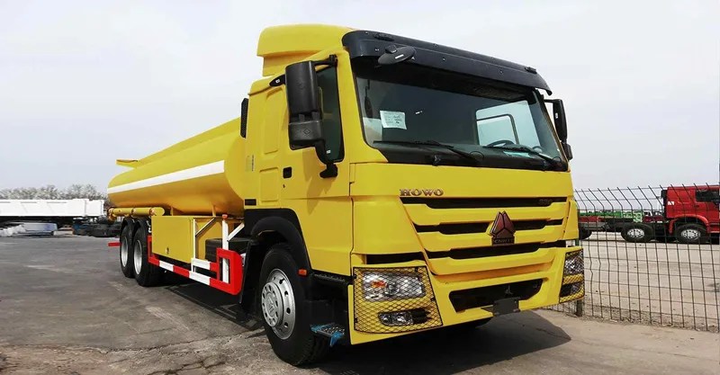 شاحنة خزان الوقود 6x4 Howo-7