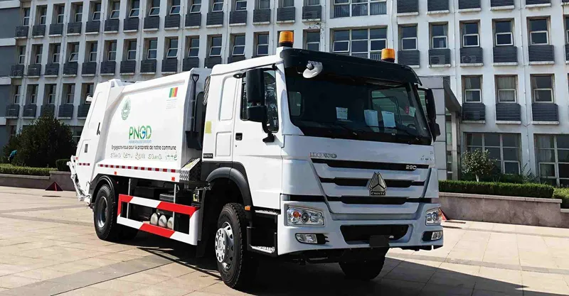 شاحنة ضاغط القمامة الصرف الصحي 6x4 Howo-7