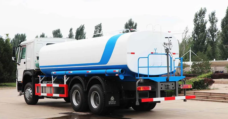 شاحنة الرشاش الصرف الصحي 6x4 Howo-7