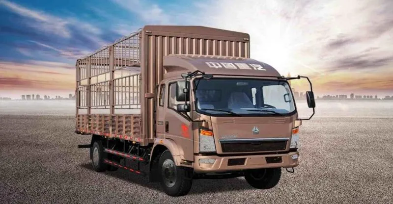 شاحنة الشحن 4x2 Sinotruk Light Truck 5T