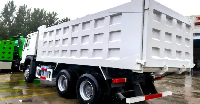 Tipper Truck 6x4 371 HP Sinotruk Howo