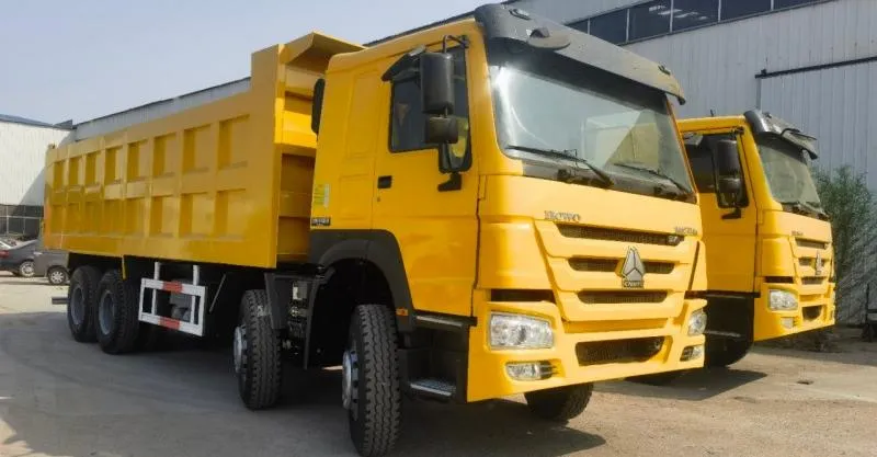 Tipper Truck 8x4 371 HP Euro 2 Sinotruk Howo