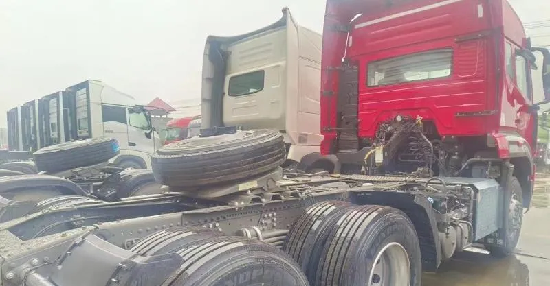 شاحنة جرار 6x4 430.440.460 HP Sinotruk Hohan