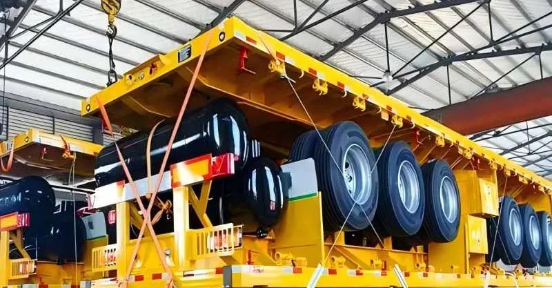 40 قدم TRI AXLE AXLE DECK TRAILER