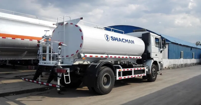 شاحنة الرشاش 4x2 شاكمان F2000