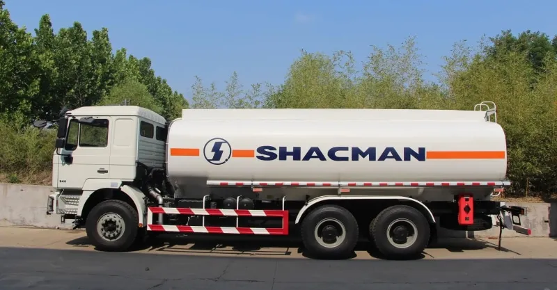 شاحنة الرشاش 6x4 شاكمان F2000