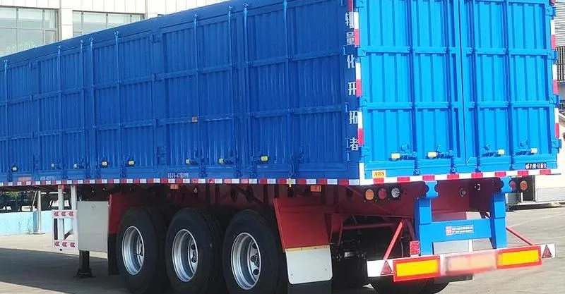 40 قدم مربع مربع نصف مقطورة