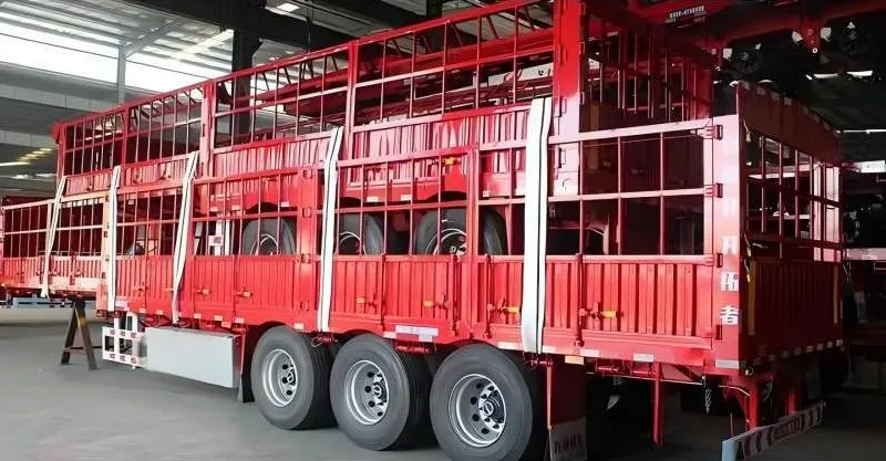 3 Axles Side Curtain Trailer للبيع